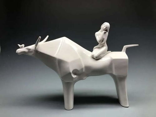 匠心獨(dú)運(yùn)，銀輝閃耀——記王冬燕榮獲福建省工藝美術(shù)精品“爭艷杯”大賽銀獎